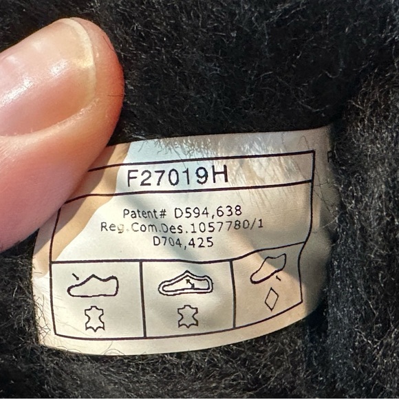 UGG Mini Bailey Velvet Bow II Boot - Picture 11 of 11